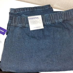 Catherine's Essential flat front jeans NWT